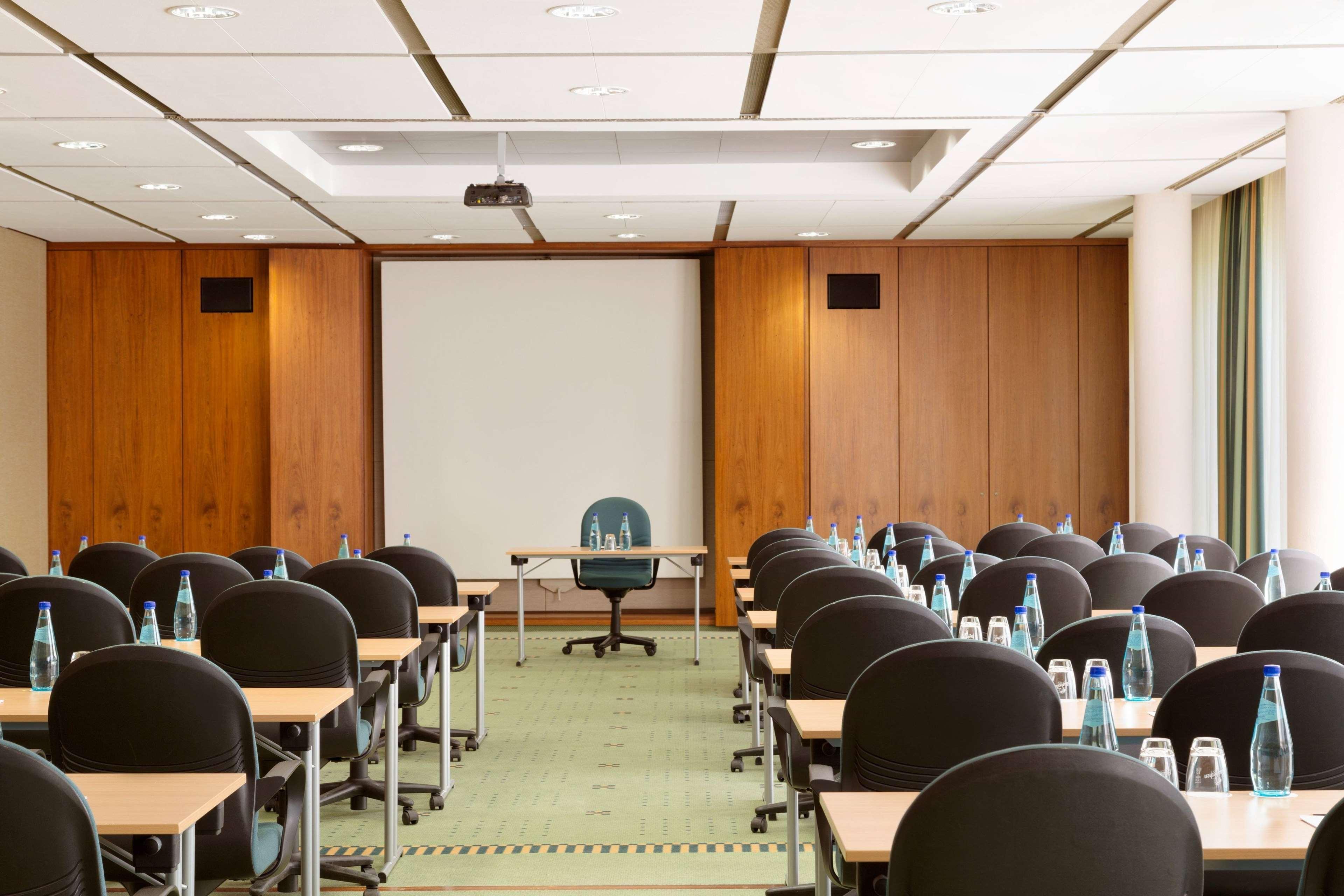 Dolce By Wyndham Bad Nauheim Hotel Bagian luar foto